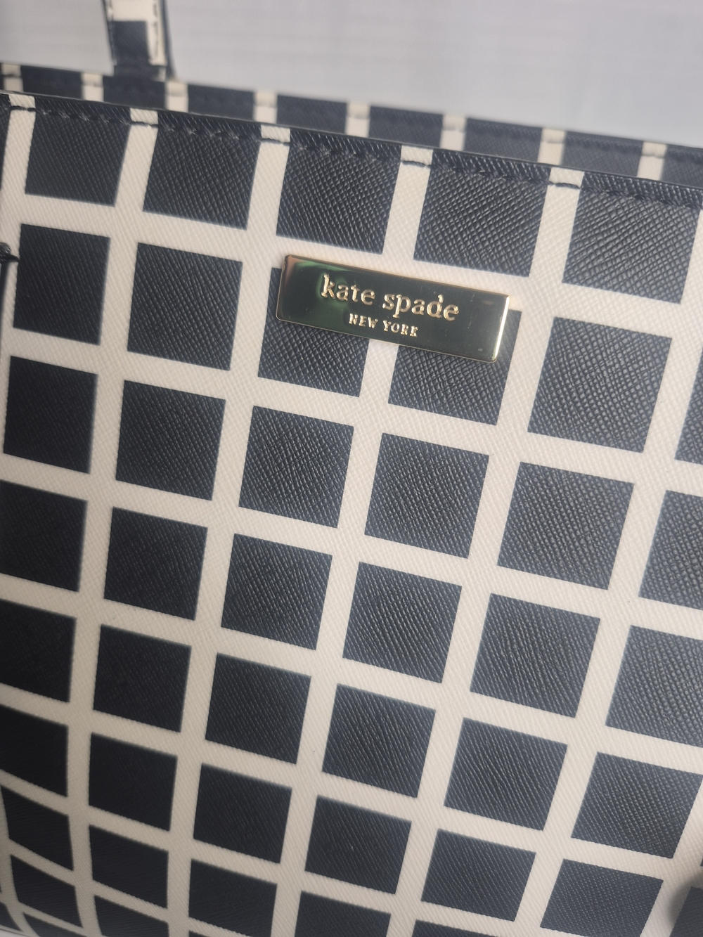 kate spade Black & White Grid Tote (Like New) - Picture 6 of 17